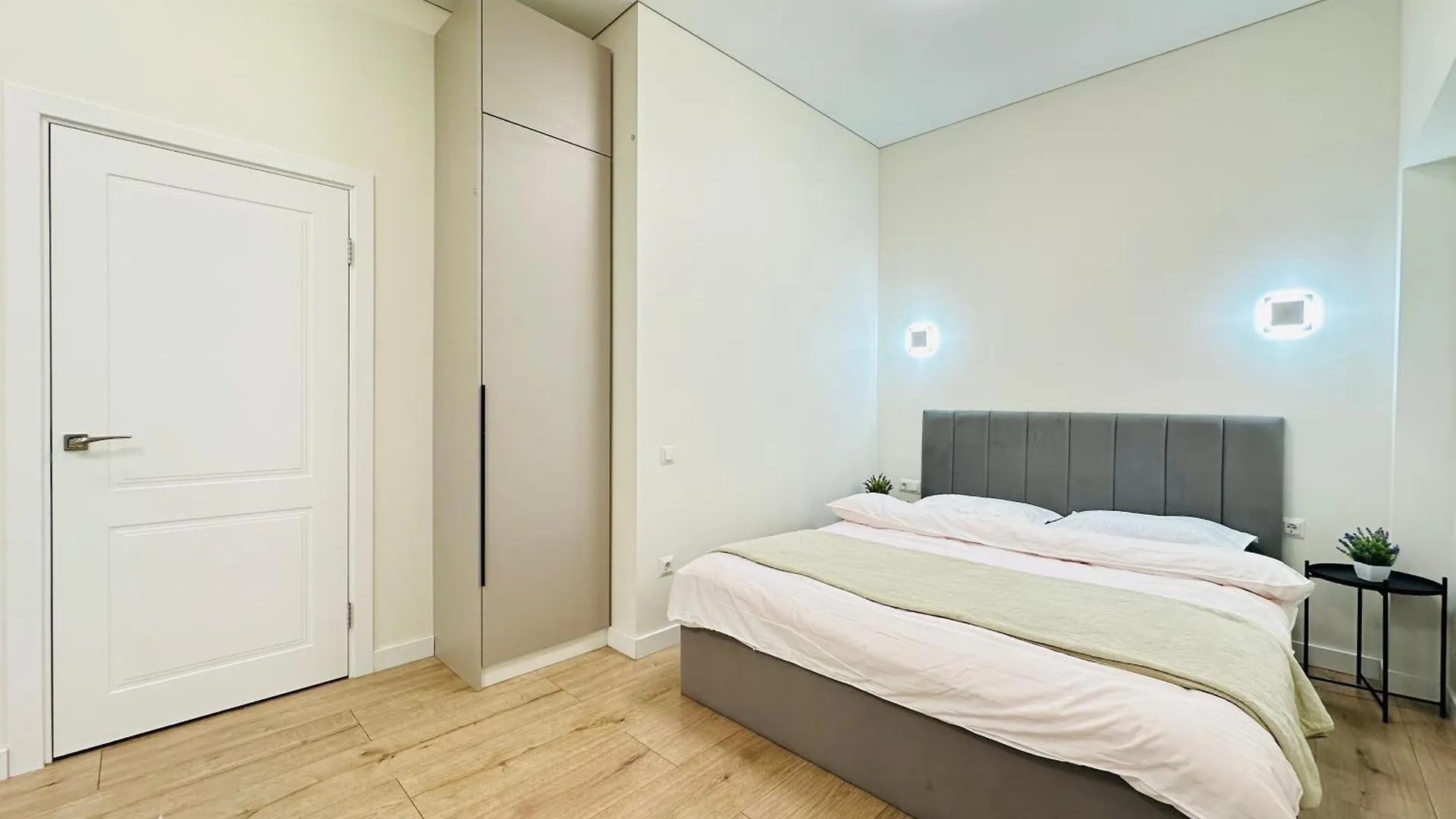 Apartment Комфорт Сити Almaty